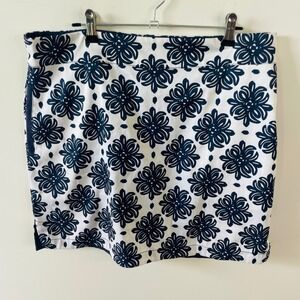 Vineyard Vines Skort Skirt Golf Activewear Athleisure White Blue Patterned
